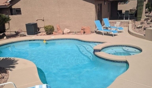 Updated 1 story 3 bed/2 bath home with pool & spa! Short drive to the Strip!