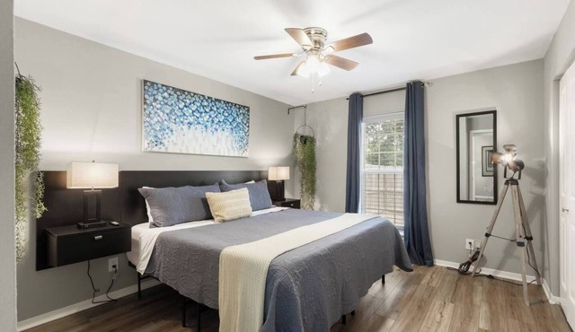 Updated 2 bed w/fenced yard * Dog Friendly * Fox Den F