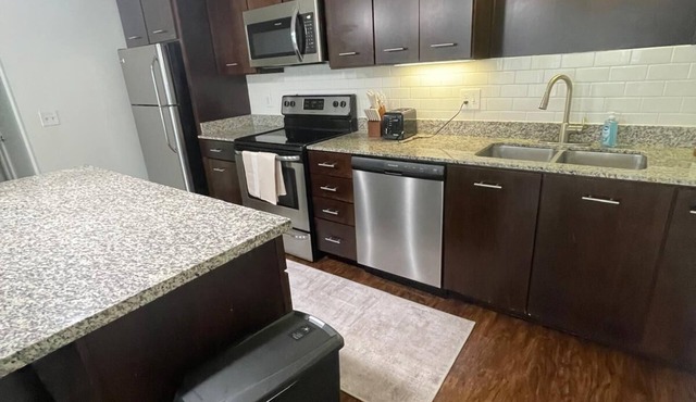 Updated 2-Bedroom with a pool and hot tub
