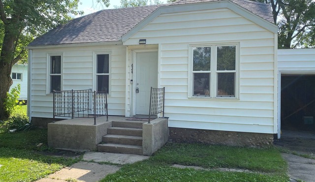 Updated 2BR Home near The Lake|Pet friendly