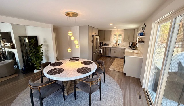 Updated 3-bedroom house with AC in charming New Seabury