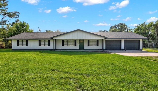 Updated 4 bedroom home in Oragnefield