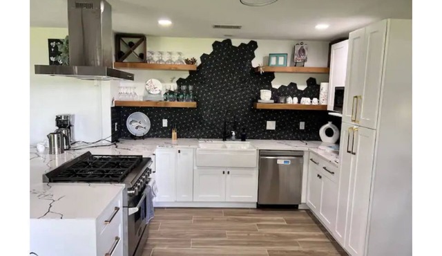 Updated 4 bedroom home. Just steps to lake Whitney
