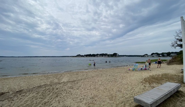 Updated 4 bedroom in Private Beach Association less than 1/2 mile walk to beach!