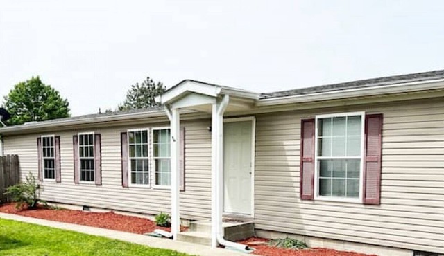 Updated and clean home in quiet neighborhood!