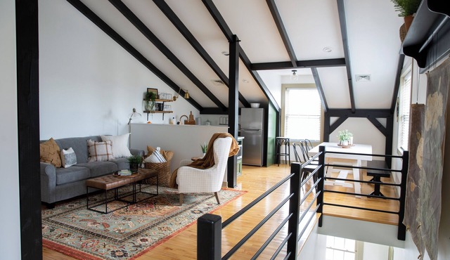 Updated barn apartment near Strasburg, Sight & Sound Theatre in Amish Country