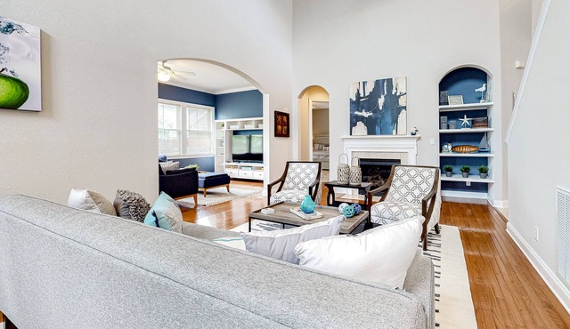 Updated Bayside Resort Home w/Shared Pools, Easy Beach Access, & Fast WiFi