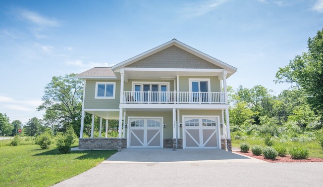 Updated Bear Lake Home Across from Lake