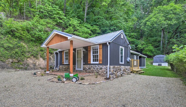 Updated Bristol Retreat ~ 2 Miles to Downtown!