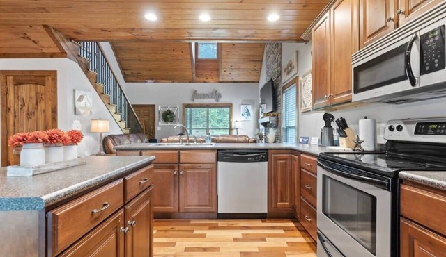 Updated Cabin - Hiwassee Highlife