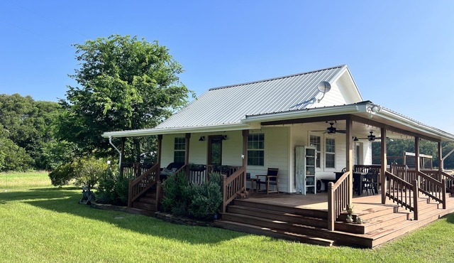 Updated Cabin On Over 10 Acres In Round Top