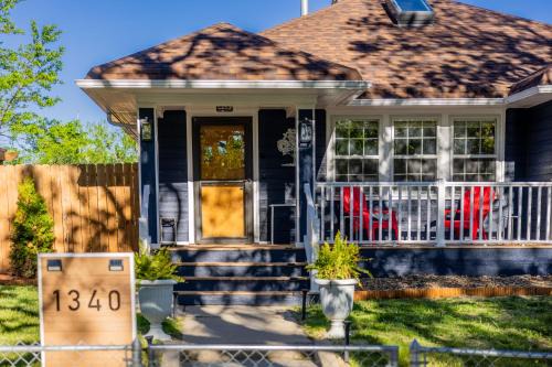 Updated Central Cottage