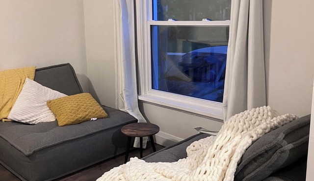Updated Century home close to Beach & Downtown