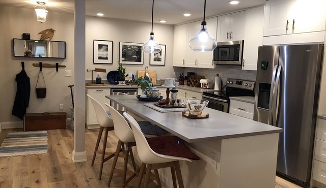 Updated condo in walkable Myers Park