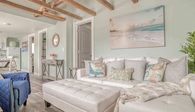 Updated Cottage Features Bedrooms with TVs, Full Kitchen Just Steps to Beach!