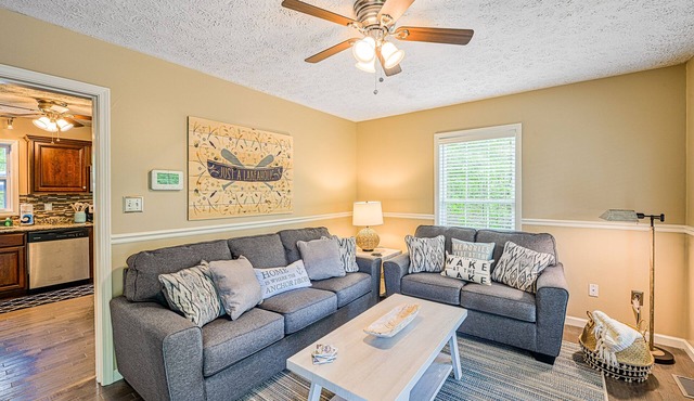 Updated dog-friendly house with water access, firepit, WiFi, & boat slip launch