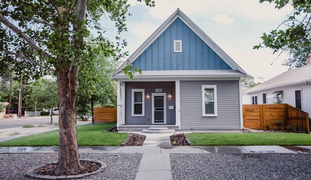 Updated Downtown Bungalow Centrally Located