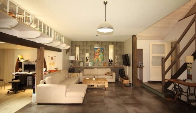 Updated farmhouse less than 1 km from the village