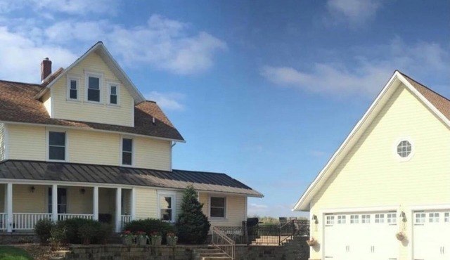 Updated Farmhouse - Sleeps 17 with Deck & Hot Tub on 10 Acres
