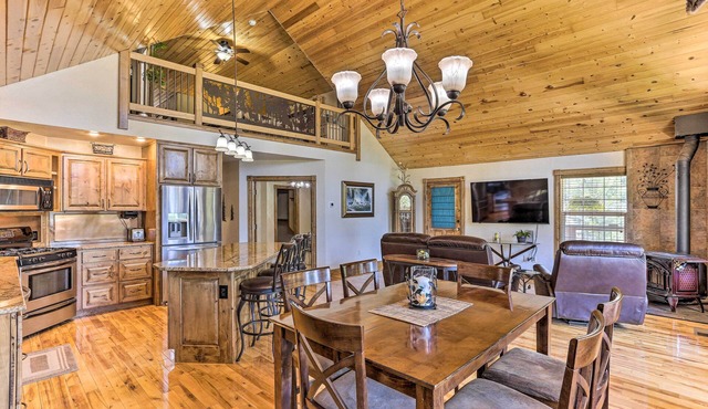 Updated Garden Valley Home w/Fire Pit & Game Room