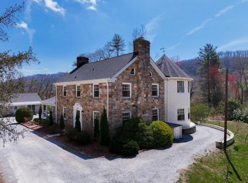 Updated Historic House in Peaceful Garden Setting
