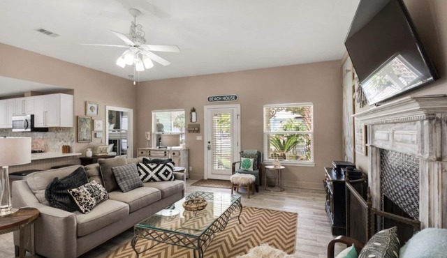 Updated Home-Priv Hot Tub-Comm Pool-Close 2 Beach