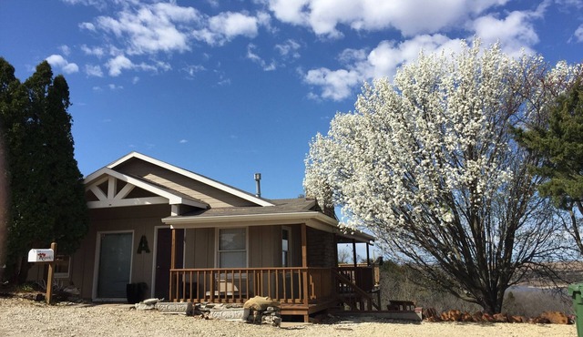 UPDATED Lake House and Spectacular Views And Sunsets Of Flint Hills Near Ksu Ca