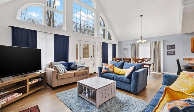 Updated! Lake House W/Hot Tub, Game Room, & Firepit In Arrowhead Lake