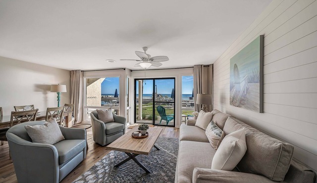 Updated Latitude 29 #26 Beachfront w/Heated Pool, Hot Tub, Grills & Free Golf