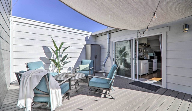 Updated Livermore Apartment w/Private Deck!