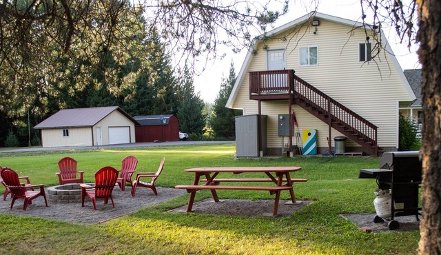 Updated Loft with Waterfront near Sandpoint