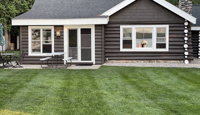 Updated Log Cabin on Pickerel Lake