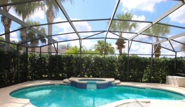 UPDATED Modern 5 Bed 4.5 Bath~ South Facing Pool & Spa~15 Min to Disney