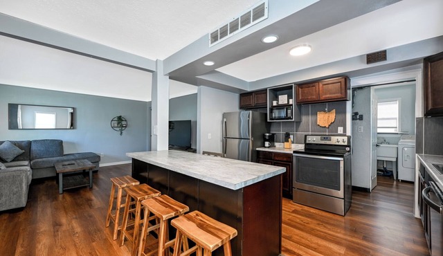 Updated Ranch Near Hospitals & Van Aken District