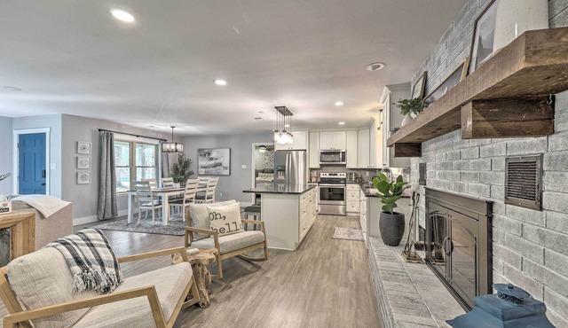 Updated Royal Retreat on 5 Acres: 'hidden Creek'