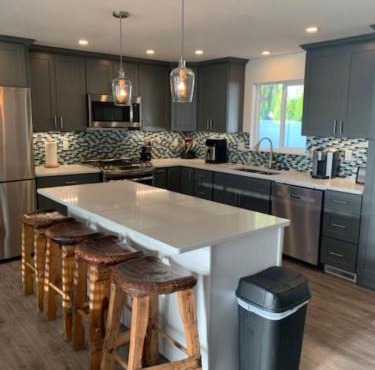 Updated Spacious Home & Hot Tub