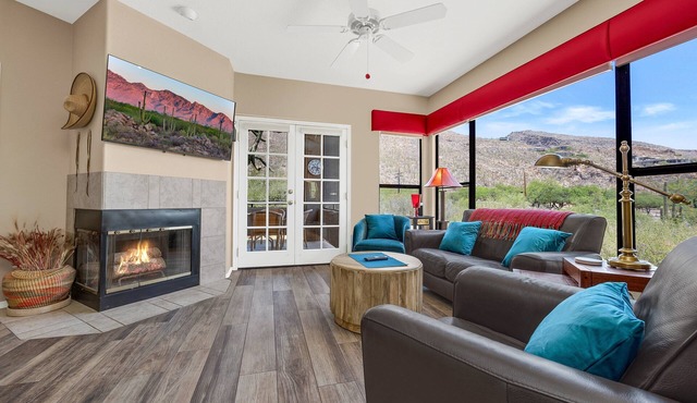 *Updated Tile!* View at Ventana 2 BR Condo/COM Pool/PATIO VIEWS!