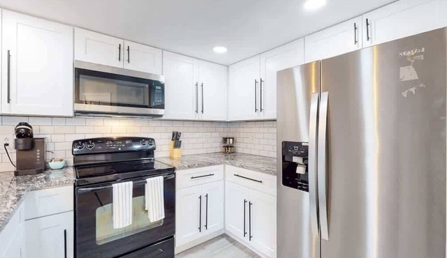 Updated Two-Bedroom with Three King Beds, Loft & Two Baths