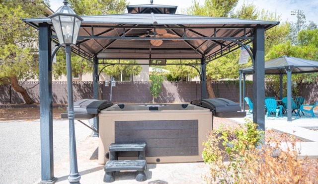 Updated, very private, very large, luxurious oasis