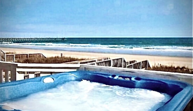 Updated Villas by the Sea Oceanfront-Pvt HotTub-Community Pool-5 bedrms-4 baths