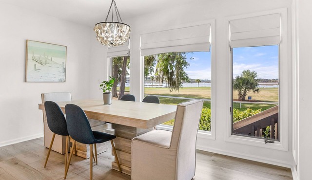 UPDATED WATER FRONT Villa: Golf Course,Marsh Front,Croquet Views/3br2bath Wifi
