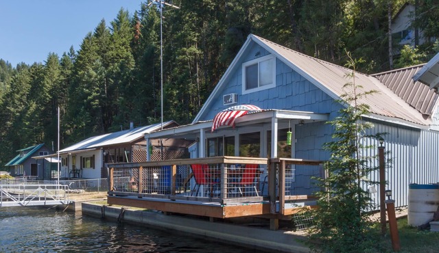 Updated Waterfront Cabin With Large Private Dock, Stunning Views