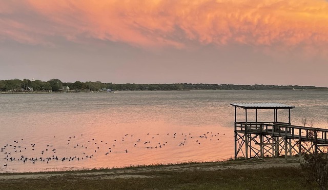 Updated Waterfront Lakehouse