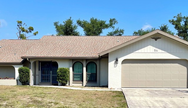 Upgraded and updated Villa in Tranquil Neighborhood