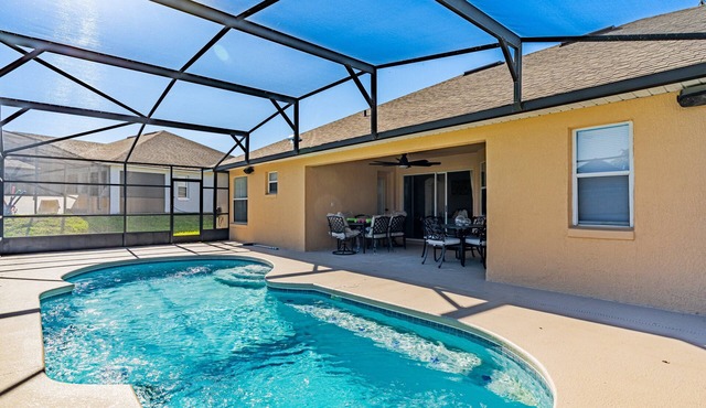Upgraded Home - Private Pool - Near Disney