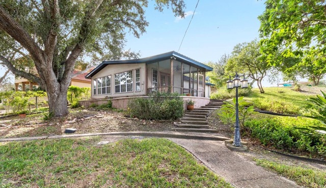 Uphill Cottage at The Arroyo