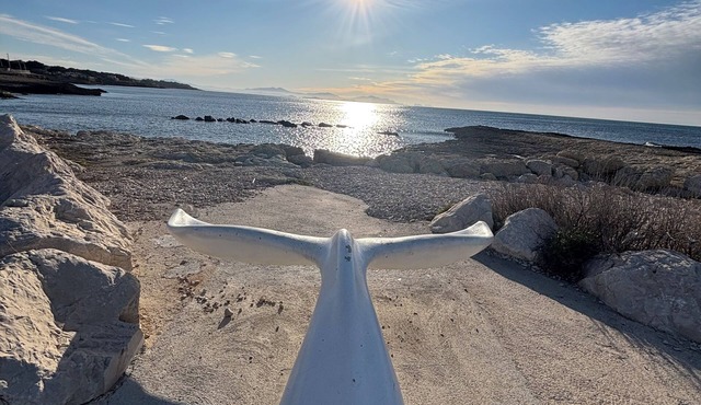 Upmarket 3 bedroom villa with garden and Jacuzzi close to the sea