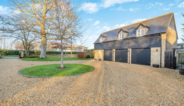 Upper Campsfield Farm