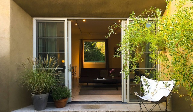 Upper Canyon Studio - Modern Santa Fe Getaway