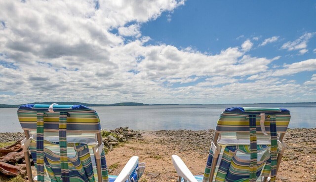 Upper Chesapeake Bay 5 bedroom, 3 bath, Hot Tub, Waterfront